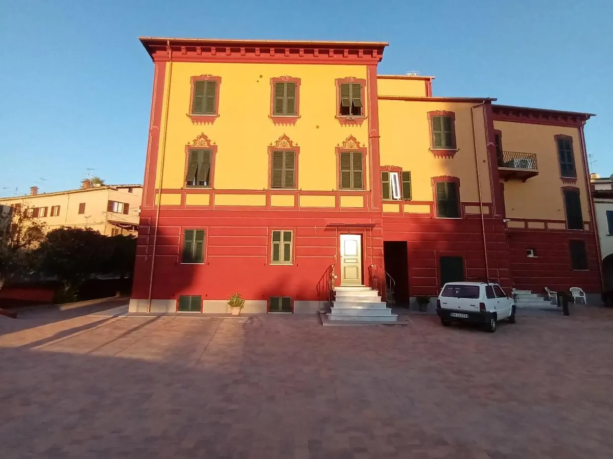 Affittacamere Sobborgospina47 Sarzana Guest house