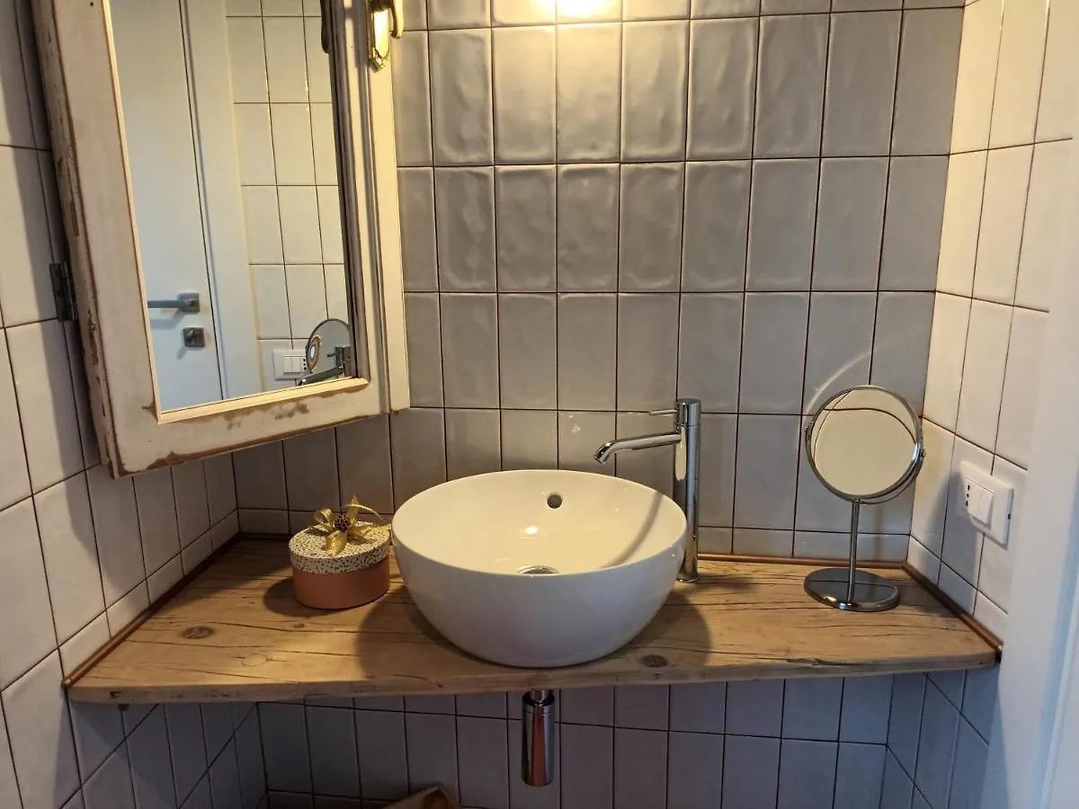 Affittacamere Sobborgospina47 Sarzana Guest house