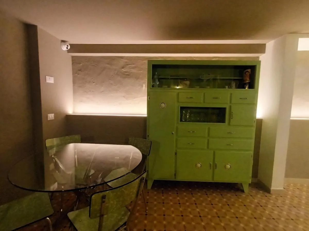 Affittacamere Sobborgospina47 Sarzana Guest house